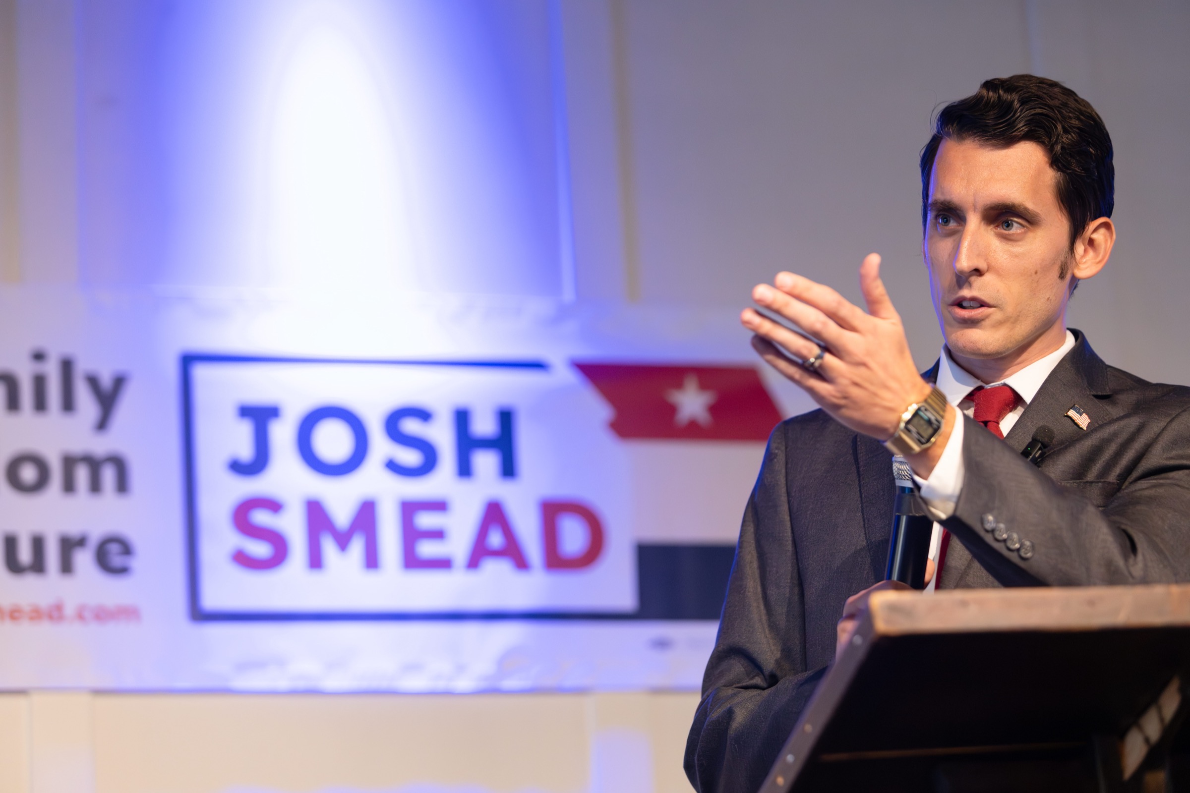Josh Smead speaking at a campaign event
